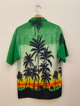 Carica l&#39;immagine nel visualizzatore di Gallery, Camicia Hawaiiana vintage tg. L
