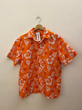 Carica l&#39;immagine nel visualizzatore di Gallery, Camicia Hawaiiana vintage tg. L
