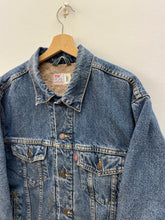 Carica l&#39;immagine nel visualizzatore di Gallery, Giacca jeans Levi’s imbottita vintage taglia M
